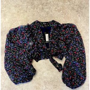 BRAND NEW! Floral tie crop top